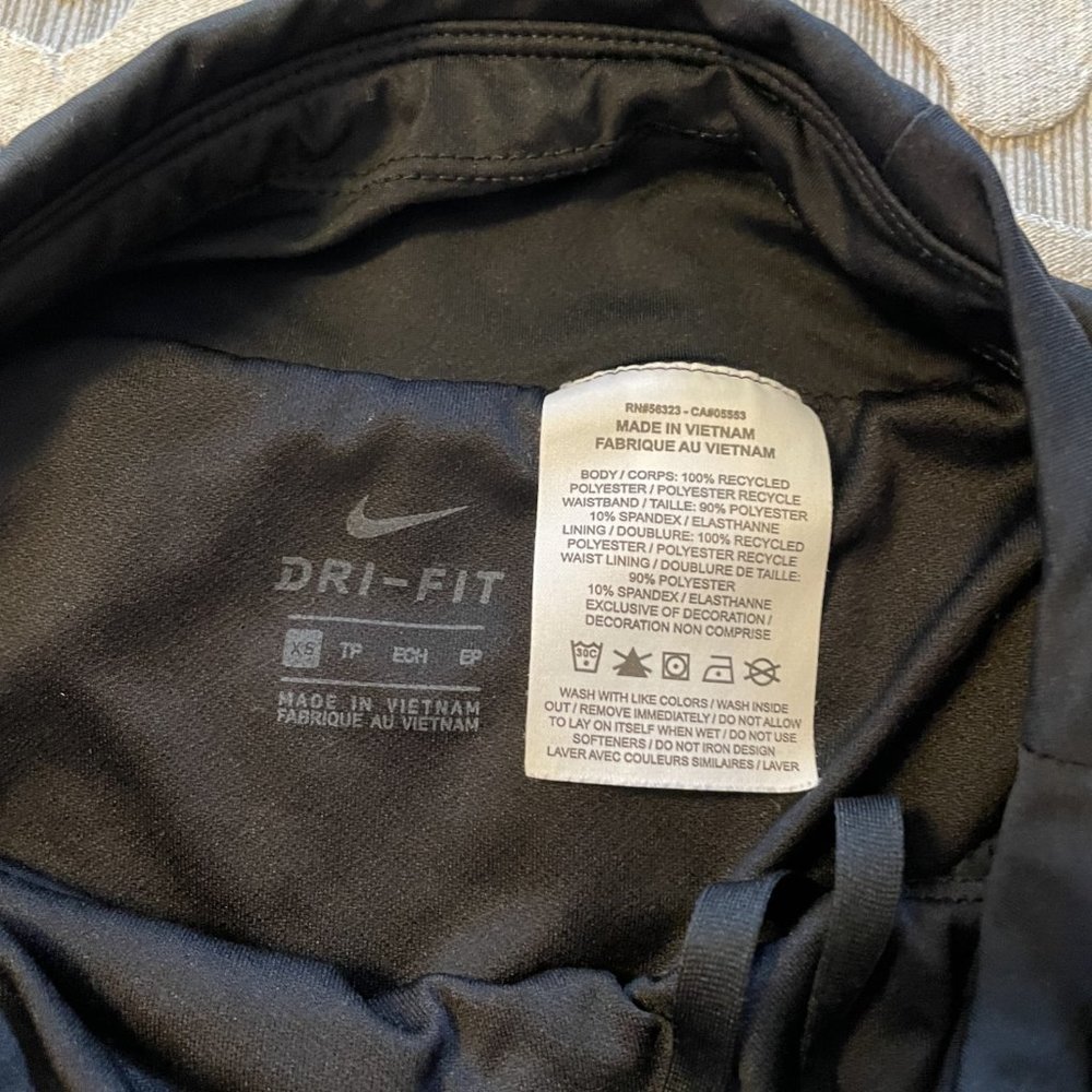 Nike Shorts Womens Size X-Small Black Athletic Workout Lined Running Pocket - Picture 6 of 7